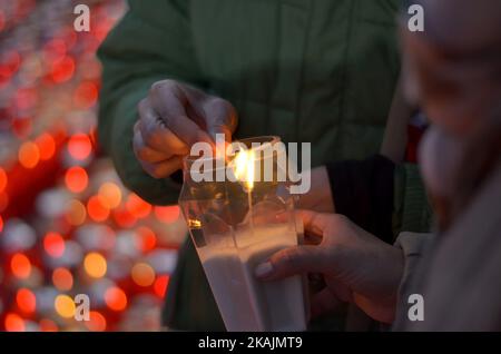 Allerheiligen am 01. November 2016 auf dem Mirogoj-Friedhof in Zagreb, Kroatien. (Foto von Alen Gurovic/NurPhoto) *** Bitte nutzen Sie die Gutschrift aus dem Kreditfeld *** Stockfoto