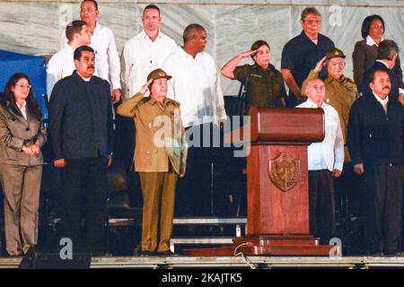 Raul Castro, Kubas gegenwärtiger Führer, Mitglieder der kubanischen Regierung, viele Staatsoberhaupt und Beamte aus der ganzen Welt und Hunderttausende Kubaner, zollen Fidel Castro, dem ehemaligen Ministerpräsidenten und Präsidenten Kubas, Tribut. Die in der späten Nacht des 25. November 2016 im Alter von 90 Jahren sterben. Am Dienstag, den 29. November 2016, auf dem Platz der Revolution, Havanna, Kuba. Foto von Artur Widak *** Bitte nutzen Sie die Gutschrift aus dem Kreditfeld *** Stockfoto