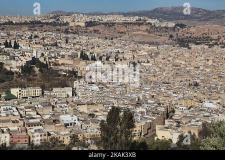 Gebäude in der Medina (Altstadt) von Fez in Marokko, Afrika. Die antike Stadt Fez (Fes) ist die zweitgrößte Stadt Marokkos und wurde oft als das "Mekka des Westens" und das "Athen Afrikas" bezeichnet. (Foto by Creative Touch Imaging Ltd./NurPhoto) *** Bitte nutzen Sie die Gutschrift aus dem Kreditfeld *** Stockfoto