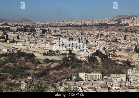 Gebäude in der Medina (Altstadt) von Fez in Marokko, Afrika. Die antike Stadt Fez (Fes) ist die zweitgrößte Stadt Marokkos und wurde oft als das "Mekka des Westens" und das "Athen Afrikas" bezeichnet. (Foto by Creative Touch Imaging Ltd./NurPhoto) *** Bitte nutzen Sie die Gutschrift aus dem Kreditfeld *** Stockfoto