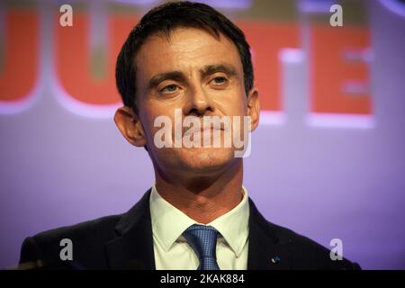 Manuel Valls, ehemaliger französischer Premierminister der Sozialdemokratischen Partei, war in Tournefeuille bei Toulouse im Wahlkampf für die Vorwahlen der Sozialistischen Partei und der alliierten Parteien, die sich zu diesen Wahlen in einem Kollektiv namens „La Belle Alliance“ zusammengeschlossen hatten. Toulouse, Frankreich am 14. 2017. Januar. (Foto von Alain Pitton/NurPhoto) *** Bitte nutzen Sie die Gutschrift aus dem Kreditfeld *** Stockfoto