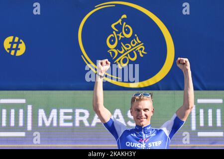 Der deutsche Rennradfahrer Marcel Kittel von Quick-Step Floors feiert, nachdem er die letzte Meraas-Etappe und die vierte Auflage der Dubai Tour 2017 gewonnen hat. Am Samstag, 4. Februar 2017, in Dubai, VAE. Foto von Artur Widak *** Bitte nutzen Sie die Gutschrift aus dem Kreditfeld *** Stockfoto