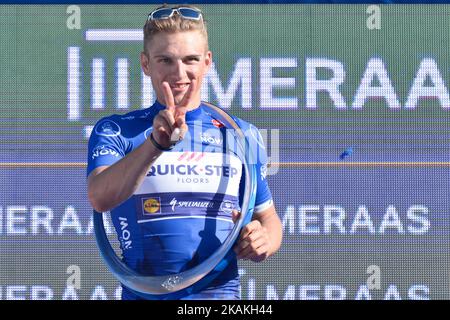 Der deutsche Rennradfahrer Marcel Kittel von Quick-Step Floors feiert, nachdem er die letzte Meraas-Etappe und die vierte Auflage der Dubai Tour 2017 gewonnen hat. Am Samstag, 4. Februar 2017, in Dubai, VAE. Foto von Artur Widak *** Bitte nutzen Sie die Gutschrift aus dem Kreditfeld *** Stockfoto