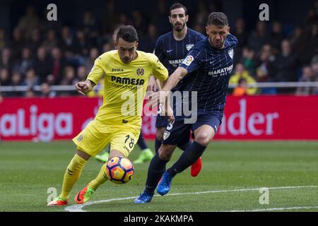 18 Nicola Sansone von Villarreal CF (L) und Demichelis (R) von Malaga CF beim spanischen Fußballspiel La Liga Santander zwischen Villarreal CF und Malaga CF am 12. Februar 2017 im Stadion La Ceramica. (Foto von Jose Miguel Fernandez/NurPhoto) *** Bitte benutzen Sie die Gutschrift aus dem Kreditfeld *** Stockfoto