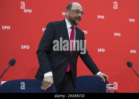 Kanzlerkandidat der SPD Martin Schulz kommt am 13. Februar 2017 zu einer Parteivorstandssitzung in der SPD-Zentrale im Willy-Brandt-Haus in Berlin. (Foto von Emmanuele Contini/NurPhoto) *** Bitte benutzen Sie die Gutschrift aus dem Kreditfeld *** Stockfoto