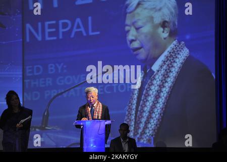 Jin Liqun, Präsident der Asian Infrastructure Investment Bank (AIIB), spricht während des Nepal Investment Summit 2017 in Kathmandu, Nepal, am Donnerstag, den 02. März 2017. (Foto von Narayan Maharjan/NurPhoto) *** Bitte nutzen Sie die Gutschrift aus dem Kreditfeld *** Stockfoto