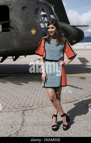 Mariam Hernandez nimmt am 6. März 2017 an der Fotozelle „Zona Hostil“ auf der Militärbasis FAMET in Colmenar Viejo, Spanien, Teil. (Foto von Oscar Gonzalez/NurPhoto) *** Bitte benutzen Sie die Gutschrift aus dem Kreditfeld *** Stockfoto