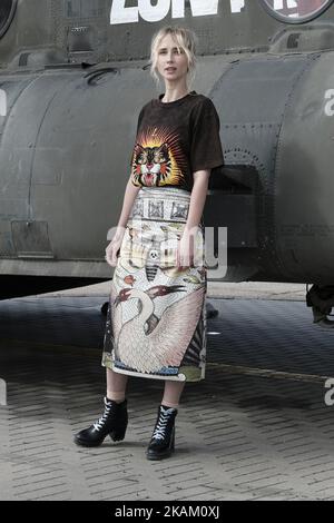 Ingrid Garcia Jonsson nimmt am 6. März 2017 an der Fotocolalle „Zona Hostil“ auf der FAMET Militärbasis in Colmenar Viejo, Spanien, Teil. (Foto von Oscar Gonzalez/NurPhoto) *** Bitte benutzen Sie die Gutschrift aus dem Kreditfeld *** Stockfoto