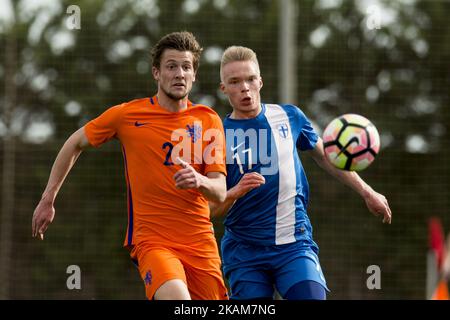 Hidde Ter Avest (Niederlande) Ilmari Niskanen (Finnland) beim Freundschaftsspiel der Nationalmannschaften U21 der Niederlande gegen Finnland in der Pinatar Arena, Murcia, SPANIEN. März 24. 2017 . (Foto von Jose Breton/NurPhoto) *** Bitte nutzen Sie die Gutschrift aus dem Kreditfeld *** Stockfoto