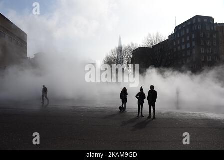 Gesamtansicht der Tate Modern Galley in London am 27. März 2017. Die Tate Modern ist eines der größten Museen für moderne und zeitgenössische Kunst der Welt. Der neue Anbau wurde im Juni 2016 eröffnet und verfügt über einen zehnstöckigen Turm, der 65 Meter vom Boden entfernt ist und einen Panoramablick auf den Gipfel bietet. (Foto von Alberto Pezzali/NurPhoto) *** Bitte nutzen Sie die Gutschrift aus dem Kreditfeld *** Stockfoto