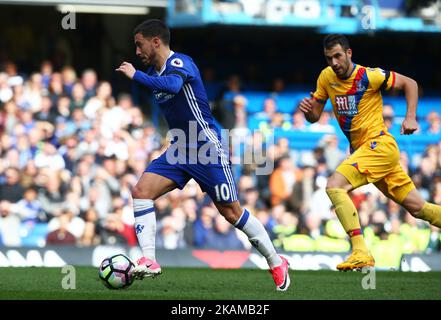 Chelsea's Eden Hazard während des EPL Premier League-Spiels zwischen Chelsea und Crystal Palace in Stamford Bridge, London, England am 01. April 2017. (Foto von Kieran Galvin/NurPhoto) *** Bitte benutzen Sie die Gutschrift aus dem Kreditfeld *** Stockfoto