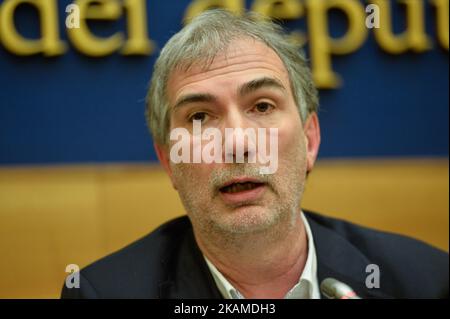 Giulio Marcon während der Konferenz Sinistra Itiana, DEF, in Rom, Italien am 07. April 2017. (Foto von Silvia Lore/NurPhoto) *** Bitte nutzen Sie die Gutschrift aus dem Kreditfeld *** Stockfoto