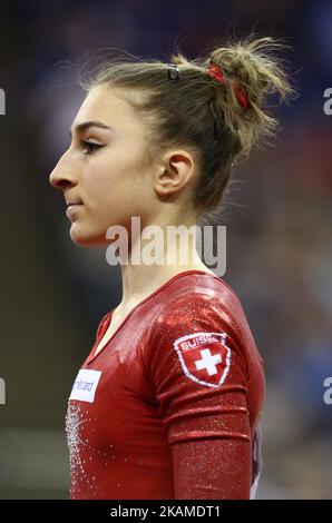 Ilaria Kaslin (SUI) während der IPRO Sport World Cup of Gymnastics in der O2 Arena, London, England am 08. April 2017. (Foto von Kieran Galvin/NurPhoto) *** Bitte benutzen Sie die Gutschrift aus dem Kreditfeld *** Stockfoto