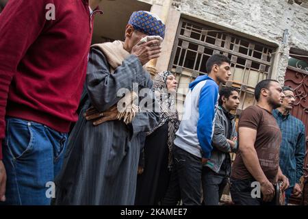 Selbstmordanschlag auf die St. George Church, in der Nildelta-Stadt Tanta, Ägypten, Sonntag, 9. April 2017. Bomben explodierten auf zwei koptische Kirchen in den nordägyptischen Städten Tanta und Alexandria, als Gläubige den Palmsonntag feierten, über 40 Menschen töteten und bei Angriffen, die von der Gruppe des Islamischen Staates behauptet wurden, zahlreiche weitere verletzte. (Foto von Ibrahim Ezzat/NurPhoto) *** Bitte nutzen Sie die Gutschrift aus dem Kreditfeld *** Stockfoto