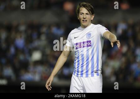 Sander Berge Mittelfeldspieler des KRC Genk FC (27) während der UEFA Europe League Runde des ersten Beinspieles 4 zwischen Celta de Vigo und KRC Genk FC im Balaidos Stadium am 13. April 2017 in Vigo, Spanien. (Foto von Jose Manuel Alvarez Rey/NurPhoto) *** Bitte nutzen Sie die Gutschrift aus dem Kreditfeld *** Stockfoto