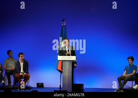 François Fillon, ehemaliger Premierminister unter Sarkozys Präsidentschaft, war in Toulouse am Zenith, um vor der französischen Präsidentschaftswahl 1. eines seiner letzten Treffen abzuhalten. Er ist der Kandidat der konservativen Partei 'Les Républicains' nach einem Primary. Toulouse. Frankreich. April 13. 2017. (Foto von Alain Pitton/NurPhoto) *** Bitte nutzen Sie die Gutschrift aus dem Kreditfeld *** Stockfoto