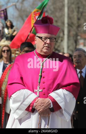 Thomas Christopher Collins, der kanadische Kardinal der Katholischen Kirche und Erzbischof von Toronto, nimmt am 14. April 2017 an der Karfreitagsprozession in Little Italy in Toronto, Ontario, Kanada, Teil. Der Heilige Franziskus von Assisi und die kleine italienische Gemeinde feiern den Karfreitag mit der traditionellen Prozession, die die Ereignisse darstellt, die zur Kreuzigung und Auferstehung Jesu Christi geführt haben. (Foto by Creative Touch Imaging Ltd./NurPhoto) *** Bitte nutzen Sie die Gutschrift aus dem Kreditfeld *** Stockfoto