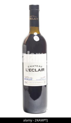 Moskau, Russland, November 03,2022: Chateau Leclair Merlot roter, halbsüßer Wein Stockfoto