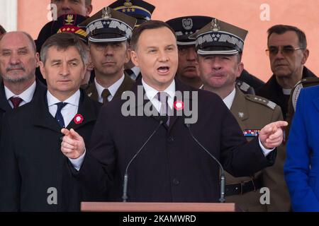 Der polnische Präsident Andrzej Duda feierte am 3. Mai 2017 auf dem Schlossplatz in Warschau, Polen, anlässlich des 226.. Jahrestages der Verabschiedung der polnischen Verfassung vom 03. Mai 1791 (Foto: Mateusz Wlodarczyk/NurPhoto) *** Bitte benutzen Sie die Gutschrift aus dem Kreditfeld *** Stockfoto