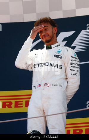 Lewis Hamilton, Team Mercedes feiert den Sieg beim Formel-1-GP von Spanien 2017, der am 14.. Mai 2017 auf dem Circuit Barcelona Catalunuya in Barcelona, Spanien, gefeiert wird. (Foto von Urbanandsport/NurPhoto) *** Bitte nutzen Sie die Gutschrift aus dem Kreditfeld *** Stockfoto