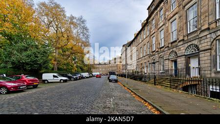 Edinburgh New Town Schottland die Häuser und der Garten des Drummond Place im Herbst Stockfoto