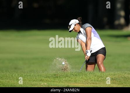 Lee Lopez aus Kalifornien trifft beim dritten Lauf der LPGA Volvik Championship im Travis Pointe Country Club, Ann Arbor, MI, USA, am Samstag, den 27. Mai, aus dem Bunker auf dem 4. Green 2017. (Foto von Jorge Lemus/NurPhoto) *** Bitte benutzen Sie die Gutschrift aus dem Kreditfeld *** Stockfoto