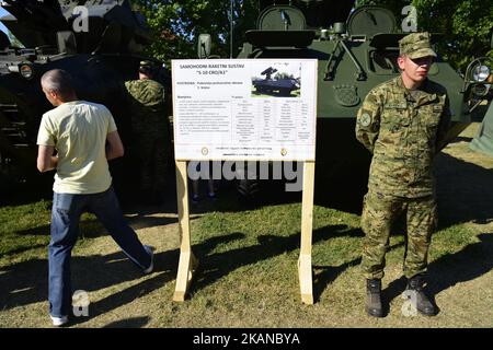 Feier des 26.. Jahrestages der kroatischen Streitkräfte im Sportzentrum Jarun in Zagreb, Kroatien am 28. Mai 2017. (Foto von Alen Gurovic/NurPhoto) *** Bitte nutzen Sie die Gutschrift aus dem Kreditfeld *** Stockfoto