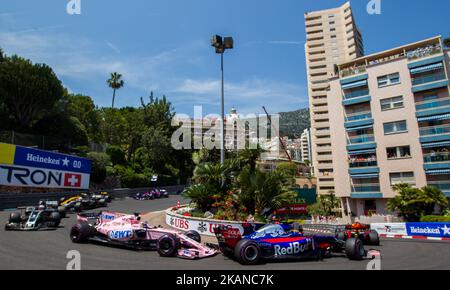 Der Start beim Rennen auf dem Formel-1-Grand-Prix von Monaco am 28. Mai 2017 in Monte Carlo, Monaco. (Foto von Robert Szaniszló/NurPhoto) *** Bitte nutzen Sie die Gutschrift aus dem Kreditfeld *** Stockfoto