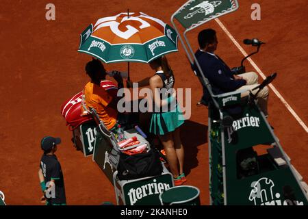 Gael Monfils aus Frankreich während seines Spiels mit Stan Wawrinka aus der Schweiz am 9. Tag bei Roland Garros am 5. Juni 2017 in Paris, Frankreich. (Foto von Mehdi Taamallah/NurPhoto) *** Bitte benutzen Sie die Gutschrift aus dem Kreditfeld *** Stockfoto