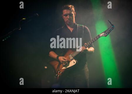 MAILAND, ITALIEN- 7. JUNI 2017- Isaac Hanson von der amerikanischen Pop-Rock-Band Hanson auf der Bühne beim Auftritt bei Fabrique in Mailand, Italien (Foto: Roberto Finizio/NurPhoto) *** Bitte benutzen Sie die Gutschrift aus dem Credit Field *** Stockfoto