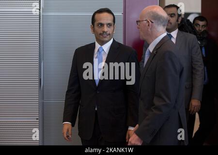 Bundestagspräsident Norbert Lammert (R) trifft am 9. Juni 2017 den katarischen Außenminister Mohammed bin Abdulrahman Al Thani (L) vor dem bundestag in Berlin. (Foto von Emmanuele Contini/NurPhoto) *** Bitte benutzen Sie die Gutschrift aus dem Kreditfeld *** Stockfoto