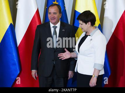 Die polnische Premierministerin Beata Szydlo begrüßt den schwedischen Ministerpräsidenten Stefan Lofven in Warschau, Polen, 20. Juni 2017 (Foto: Krystian Dobuszynski/NurPhoto) *** Bitte verwenden Sie die Gutschrift aus dem Kreditfeld *** Stockfoto