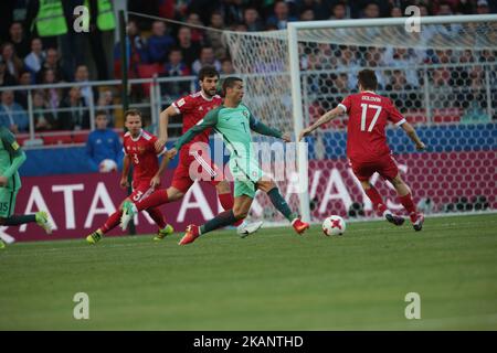 Cristiano Ronaldo von der portugiesischen Fußballnationalmannschaft wetteifern während des Spiels des FIFA Confederations Cup 2017, erste Etappe - Gruppe A zwischen Russland und Portugal im Spartak-Stadion am 21. Juni 2017 in Moskau, Russland. (Foto von Igor Russak/NurPhoto) *** Bitte nutzen Sie die Gutschrift aus dem Kreditfeld *** Stockfoto