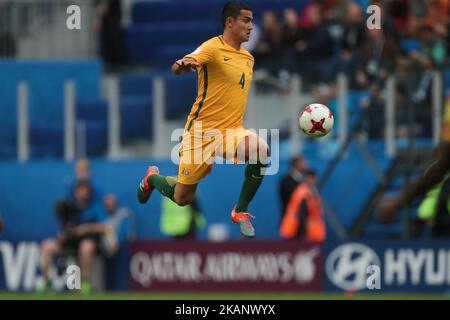 Tim Cahill von der australischen Fußballnationalmannschaft wetteifern während des Spiels des FIFA Confederations Cup 2017, erste Etappe - Gruppe B zwischen Kamerun und Australien im Sankt Petersburg Stadium am 22. Juni 2017 in St. Petersburg, Russland. (Foto von Igor Russak/NurPhoto) *** Bitte nutzen Sie die Gutschrift aus dem Kreditfeld *** Stockfoto