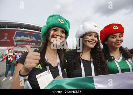 Fans der mexikanischen Nationalmannschaft vor dem Spiel der Gruppe A - FIFA Confederations Cup Russia 2017 zwischen Russland und Mexiko in der Kazan Arena am 24. Juni 2017 in Kazan, Russland. (Foto von Mike Kireev/NurPhoto) *** Bitte nutzen Sie die Gutschrift aus dem Kreditfeld *** Stockfoto