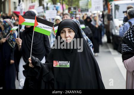 Am 23. Juni 2017 nehmen Menschen an einer Al-Quds-Demonstration in Berlin Teil. (Foto von Emmanuele Contini/NurPhoto) *** Bitte benutzen Sie die Gutschrift aus dem Kreditfeld *** Stockfoto