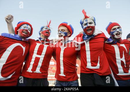 Chilenische Nationalmannschaftsfans beim FIFA Confederations Cup Russia 2017 Halbfinalspiel zwischen Portugal und Chile in der Kazan Arena am 28. Juni 2017 in Kazan, Russland. (Foto von Mike Kireev/NurPhoto) *** Bitte nutzen Sie die Gutschrift aus dem Kreditfeld *** Stockfoto