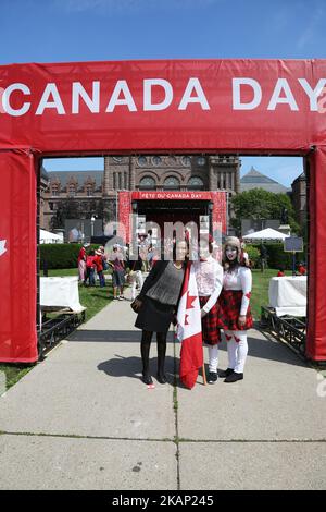 Die Kanadier feiern am 01. Juli 2017 im Queens Park in der Innenstadt von Toronto, Ontario, Kanada, den Canada Day und den 150.. Geburtstag Kanadas (den 150.. Jahrestag der Konföderation). (Foto by Creative Touch Imaging Ltd./NurPhoto) *** Bitte nutzen Sie die Gutschrift aus dem Kreditfeld *** Stockfoto