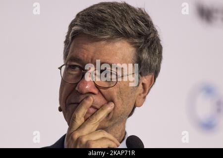 Jeffrey Sachs, Direktor des Center for Sustainable Development the Earth Institute der Columbia University, spricht am Dienstag, den 11. Juli 2017, während des World Coffee Producers Forum in Medellin, Kolumbien. (Foto von Daniel Garzon Herazo/NurPhoto) *** Bitte nutzen Sie die Gutschrift aus dem Kreditfeld *** Stockfoto