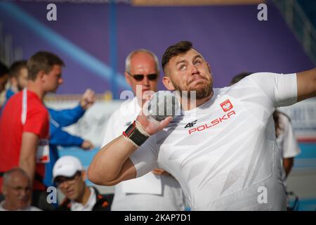 Konrad Bukowiecki, Sieger des Männerschoss-Put-Finales, wird während eines Aufwärmens bei der IAAF-Europameisterschaft U23 am 14. Juli 2017 in Bydgoszcz, Polen, gesehen. (Foto von Jaap Arriens/NurPhoto) *** Bitte benutzen Sie die Gutschrift aus dem Kreditfeld *** Stockfoto