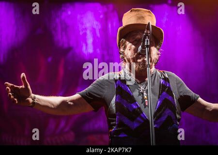 Der italienische Sänger und Songwriter: Zucchero Sugar Fornaciari auf der Bühne, als er am 15. Juli 2017 beim Moon&Stars Festival 2017 in Locarno, Schweiz, auftritt. (Foto von Roberto Finizio/NurPhoto) *** Bitte nutzen Sie die Gutschrift aus dem Kreditfeld *** Stockfoto