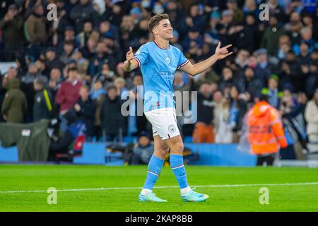 Manchester, Großbritannien. 2.. November 2022. Julian Alvarez (19) von Manchester City feiert sein Tor während des UEFA Champions League Group G-Spiels zwischen Manchester City und dem FC Sevilla am Mittwoch, dem 2.. November 2022, im Etihad Stadium in Manchester. (Kredit: Mike Morese | MI News) Kredit: MI News & Sport /Alamy Live News Stockfoto