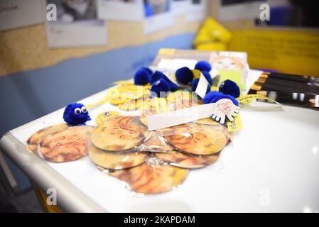 Am 29. Juli 2017 ist im Excel, London, ein Katzenschutzstand zu sehen. CATS Protection, ehemals Cat Protection League, ist eine britische Wohltätigkeitsorganisation, die sich der Rettung und Wiederanziehung streunender, unerwünschter oder obdachloser Katzen und der Aufklärung von Menschen über das Wohlergehen von Katzen und Katzen widmet. Die Organisation wurde am 16. Mai 1927 als Cats Protection League gegründet. (Foto von Alberto Pezzali/NurPhoto) *** Bitte nutzen Sie die Gutschrift aus dem Kreditfeld *** Stockfoto