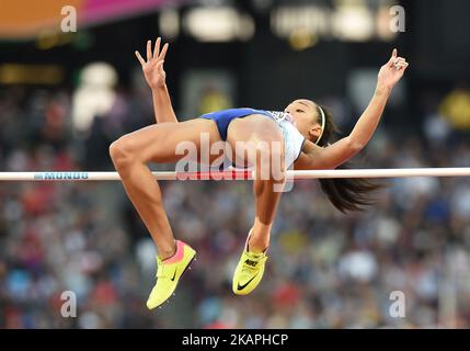 Katarina Johnson-Thompson aus Großbritannien räumt die Latte, als sie während der Frauen-Hochsprung-Qualifikation am siebten Tag der IAAF Leichtathletik-Weltmeisterschaften 16. in London 2017 am 10. August 2017 im London Stadium in London, Großbritannien, antritt. (Foto von Ulrik Pedersen/NurPhoto) *** Bitte nutzen Sie die Gutschrift aus dem Kreditfeld *** Stockfoto