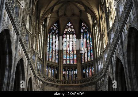 Die St.-Veits-Kathedrale ist ein Tempel, der der römisch-katholischen Kirche gewidmet ist und sich in der Stadt Prag, Tschechien, am 16. August 2017 befindet. Dies ist die größte Ausstellung gotischer Kunst in der Stadt. (Foto von Oscar Gonzalez/NurPhoto) Stockfoto