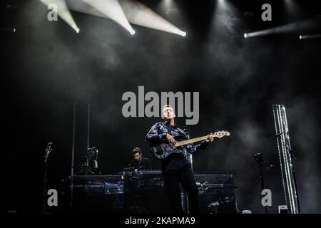 Oliver SIM von der englischen Indie-Band The XX beim Lowlands Festival 2017 Biddinghuizen, Niederlande (Foto: Roberto Finizio/NurPhoto) Stockfoto