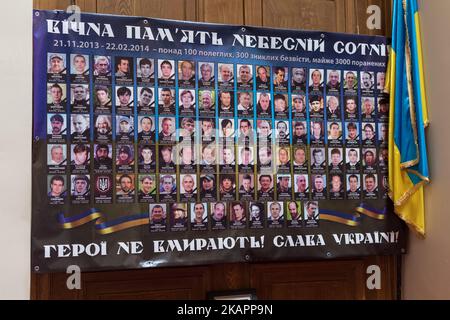 Am 24. August 2017 versammelte sich die ukrainische Gemeinde auf dem Pariser Platz Taras-Chevtchenko, um den 26.. Jahrestag der Unabhängigkeit zu feiern. (Foto von Julien Mattia/NurPhoto) Stockfoto