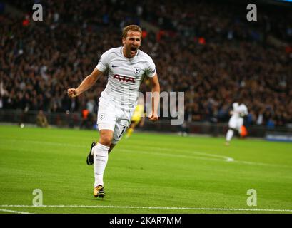 Harry Kane von Tottenham Hotspur erwidert am 13. September 2017 im Wembley-Stadion, London, Großbritannien, das Tor im Champions-League-Spiel der Gruppe H zwischen Tottenham Hotspur und Borussia Dortmund. Tottenham gewann das Spiel 3-1. (Foto von Kieran Galvin/NurPhoto) Stockfoto