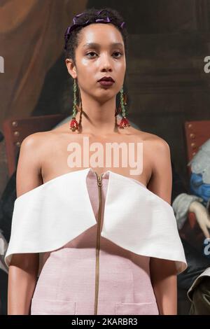 Blick auf die Backstage und Details vor der Tata Naka Präsentation während der London Fashion Week 2017. September in London am 19. September 2017. (Foto von Alberto Pezzali/NurPhoto) Stockfoto