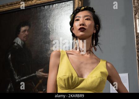 Blick auf die Backstage und Details vor der Tata Naka Präsentation während der London Fashion Week 2017. September in London am 19. September 2017. (Foto von Alberto Pezzali/NurPhoto) Stockfoto